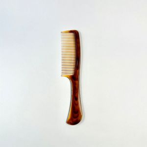 Peine familiar con mango carey